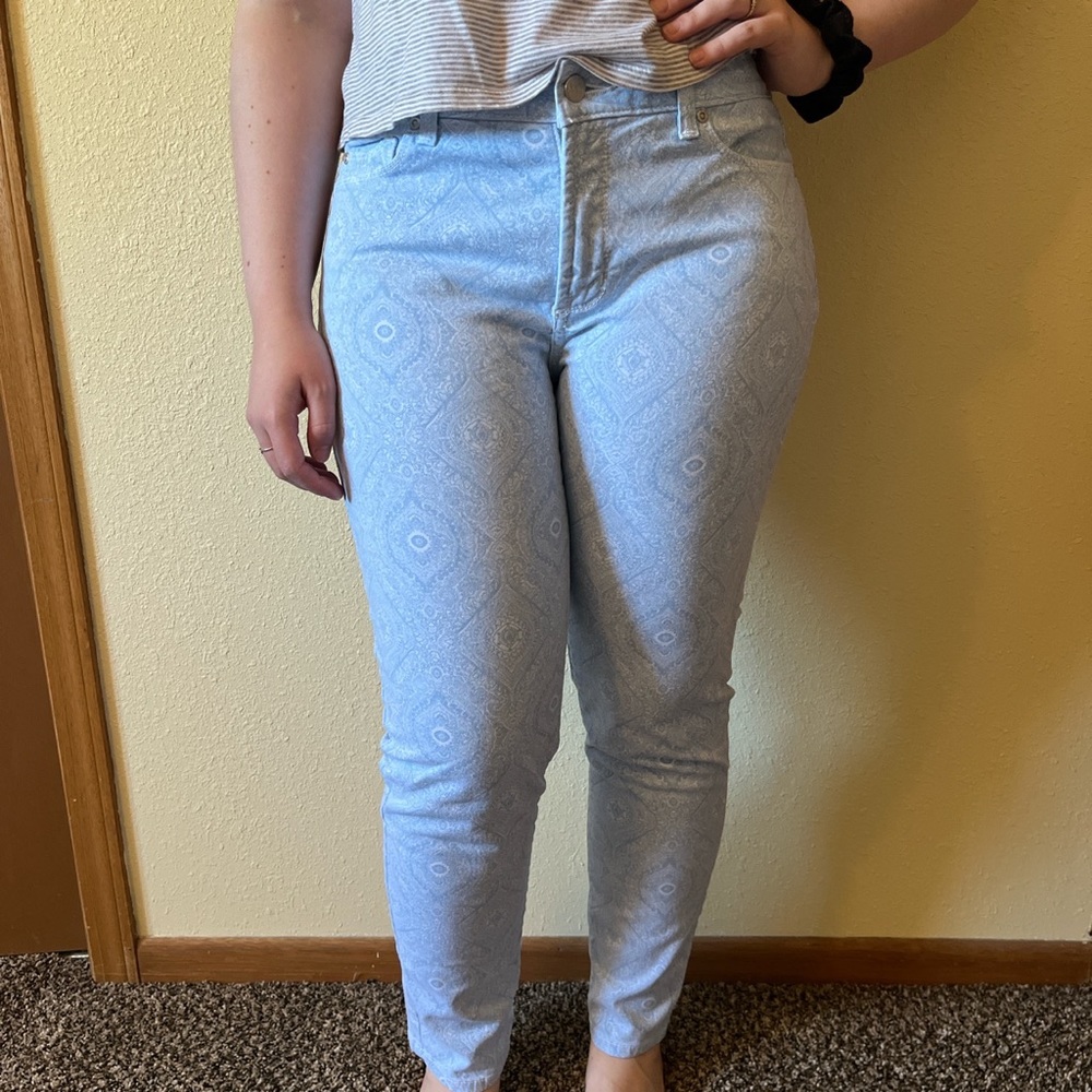 NYDJ Light Blue Patterned Jeans Size 8